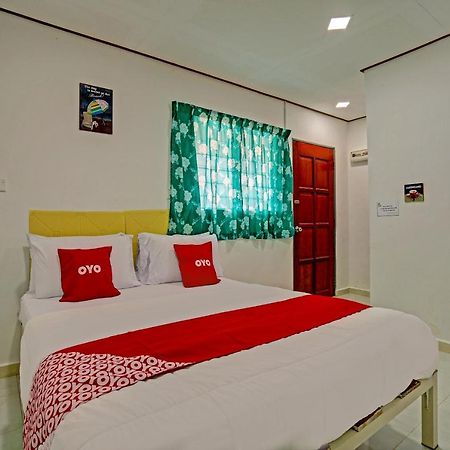 Capital O 90423 Teratai Chalet 호텔 Kampong Raja 외부 사진