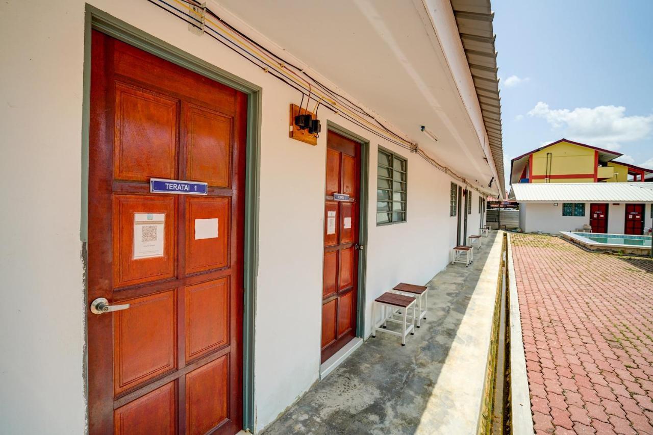 Capital O 90423 Teratai Chalet 호텔 Kampong Raja 외부 사진