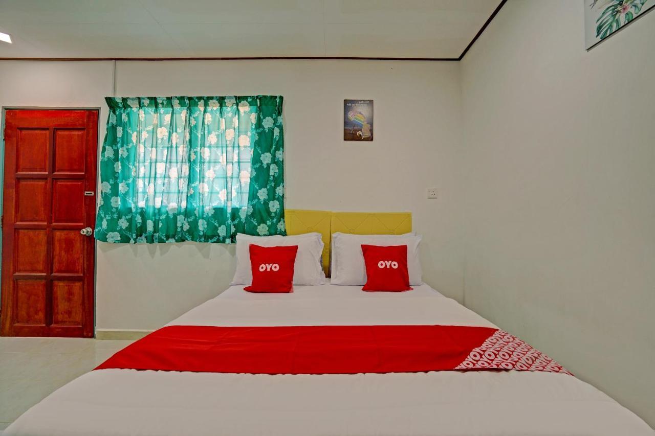 Capital O 90423 Teratai Chalet 호텔 Kampong Raja 외부 사진